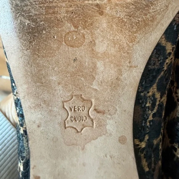 Pre-Loved Black Leopard Saks Fifth Avenue Ballet Flats - Size 6.5 - Picture 6 of 7